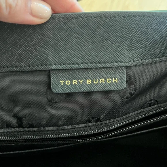 [Tory Burch] Saffiano Leather Laptop Tote Bag - Picture 9 of 14